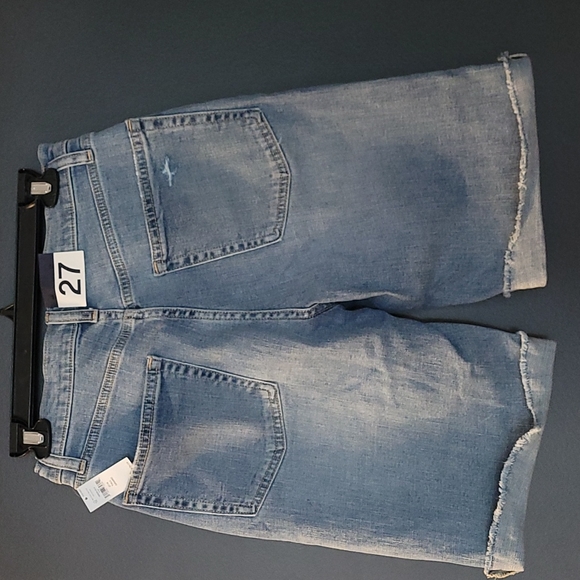 Bermuda shorts - Picture 2 of 5